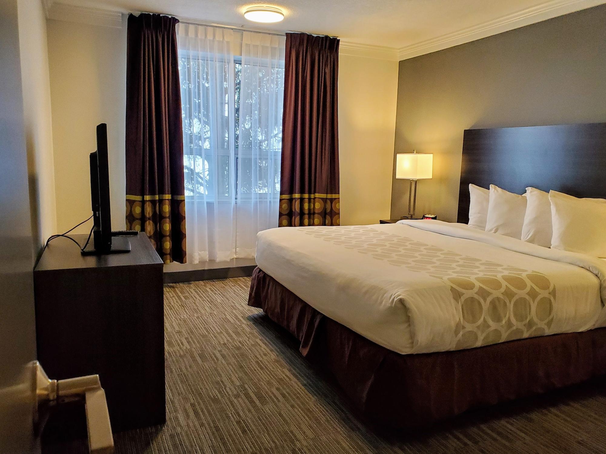 Super 8 By Wyndham Macleod Trail Calgary Hotel Luaran gambar