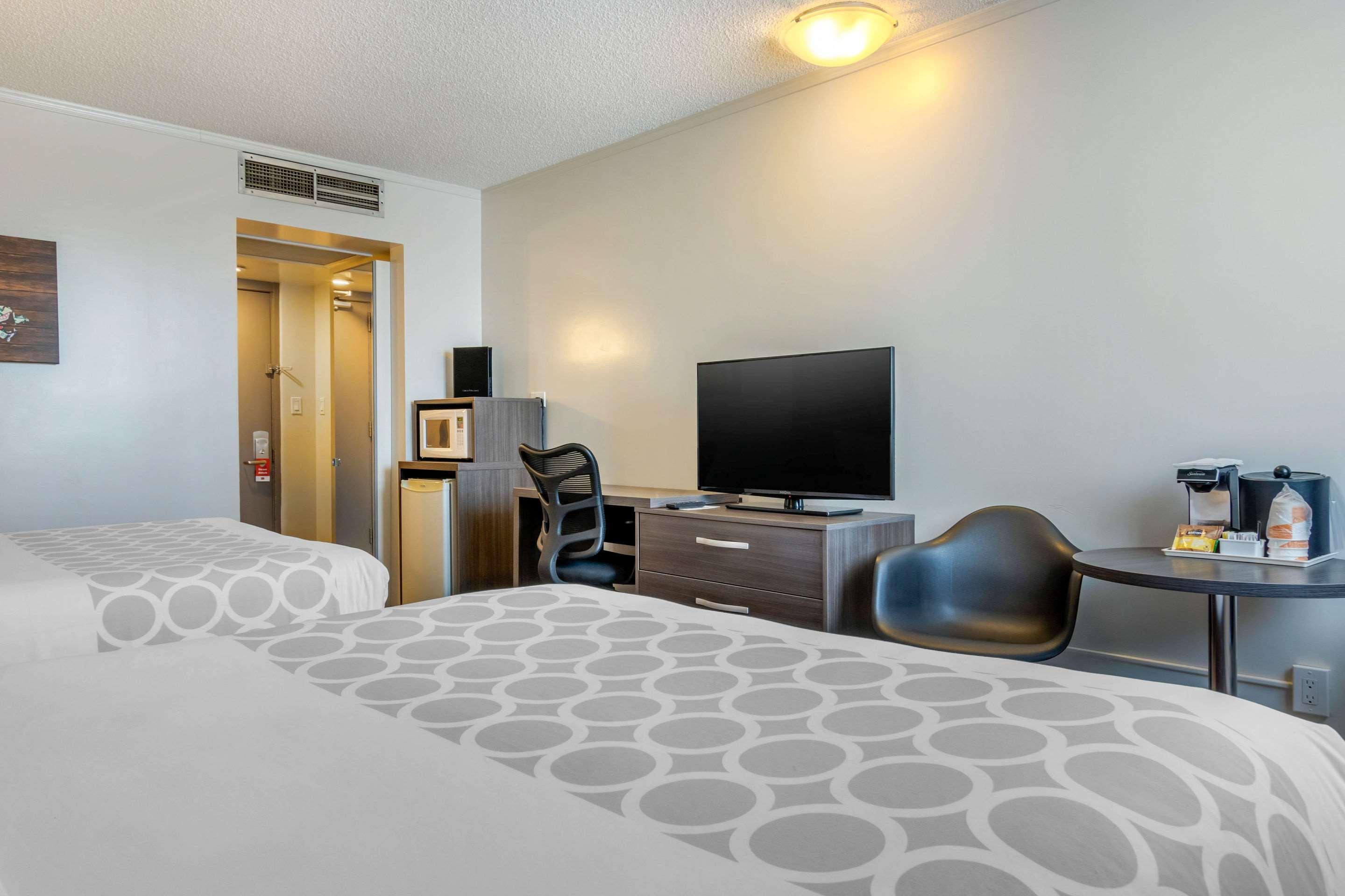 Super 8 By Wyndham Macleod Trail Calgary Hotel Luaran gambar